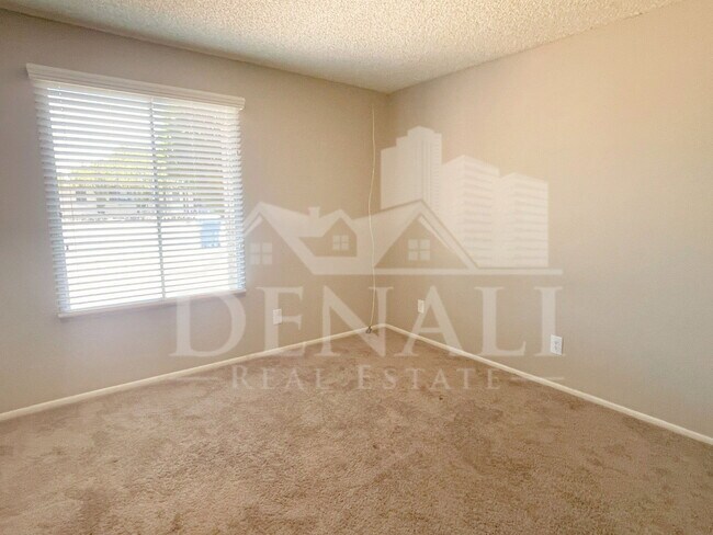 Building Photo - 2243 W McRae Way