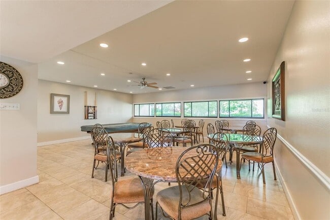 Building Photo - 900 Cove Cay Dr