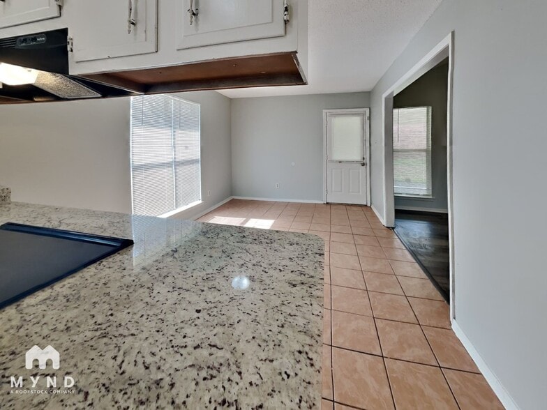 Building Photo - 3355 Carroll Dr