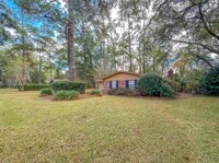 Building Photo - 307 Sweetbriar Dr