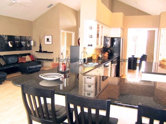 Building Photo - 8497 Island Palm Cir