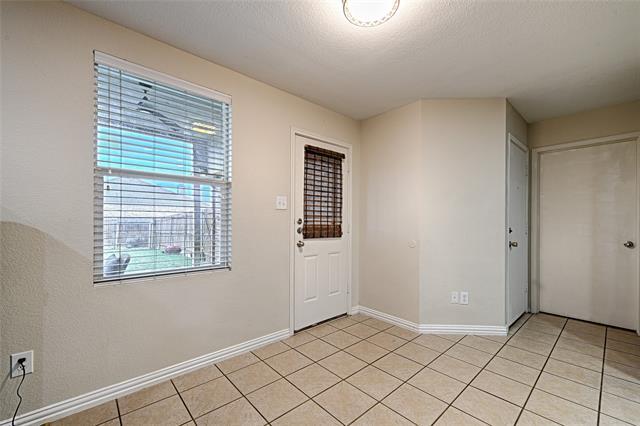 Building Photo - 1622 Pheasant Creek Dr