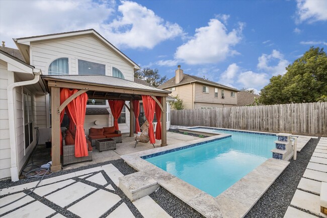 Building Photo - 11306 Avon Pl