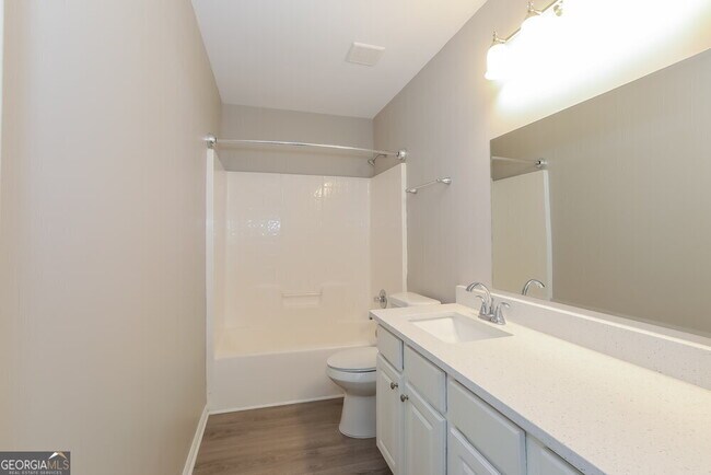 Building Photo - 1813 Temple Park Dr SW