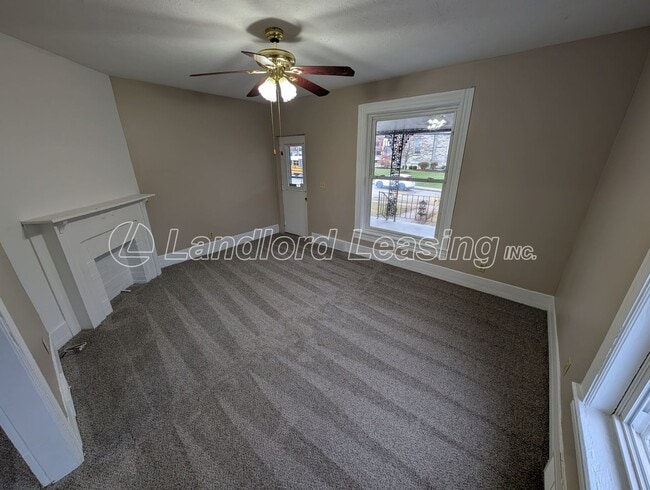 Building Photo - Spacious 2-Story Townhome in the Heart of Amherst
