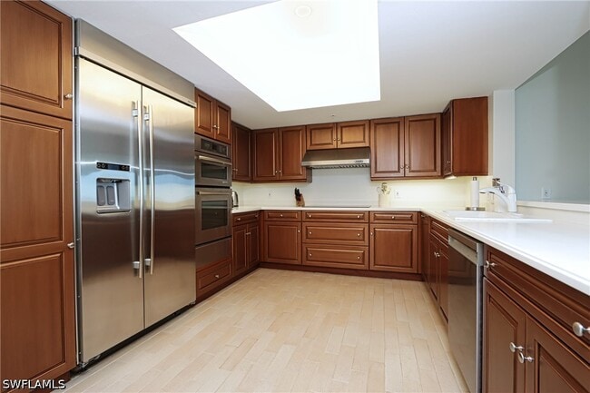 Building Photo - 60 Seagate Dr