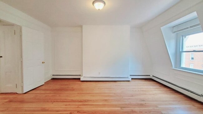 Building Photo - 63 Prospect St