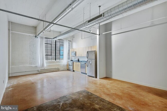 Building Photo - 412-26 S 13th St