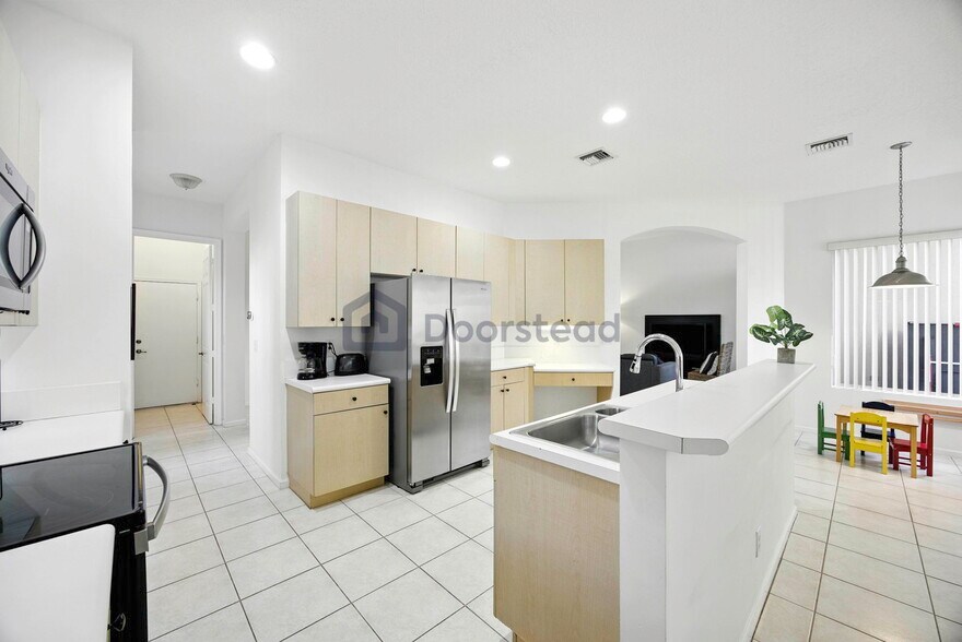 Building Photo - 10555 Paso Fino Dr
