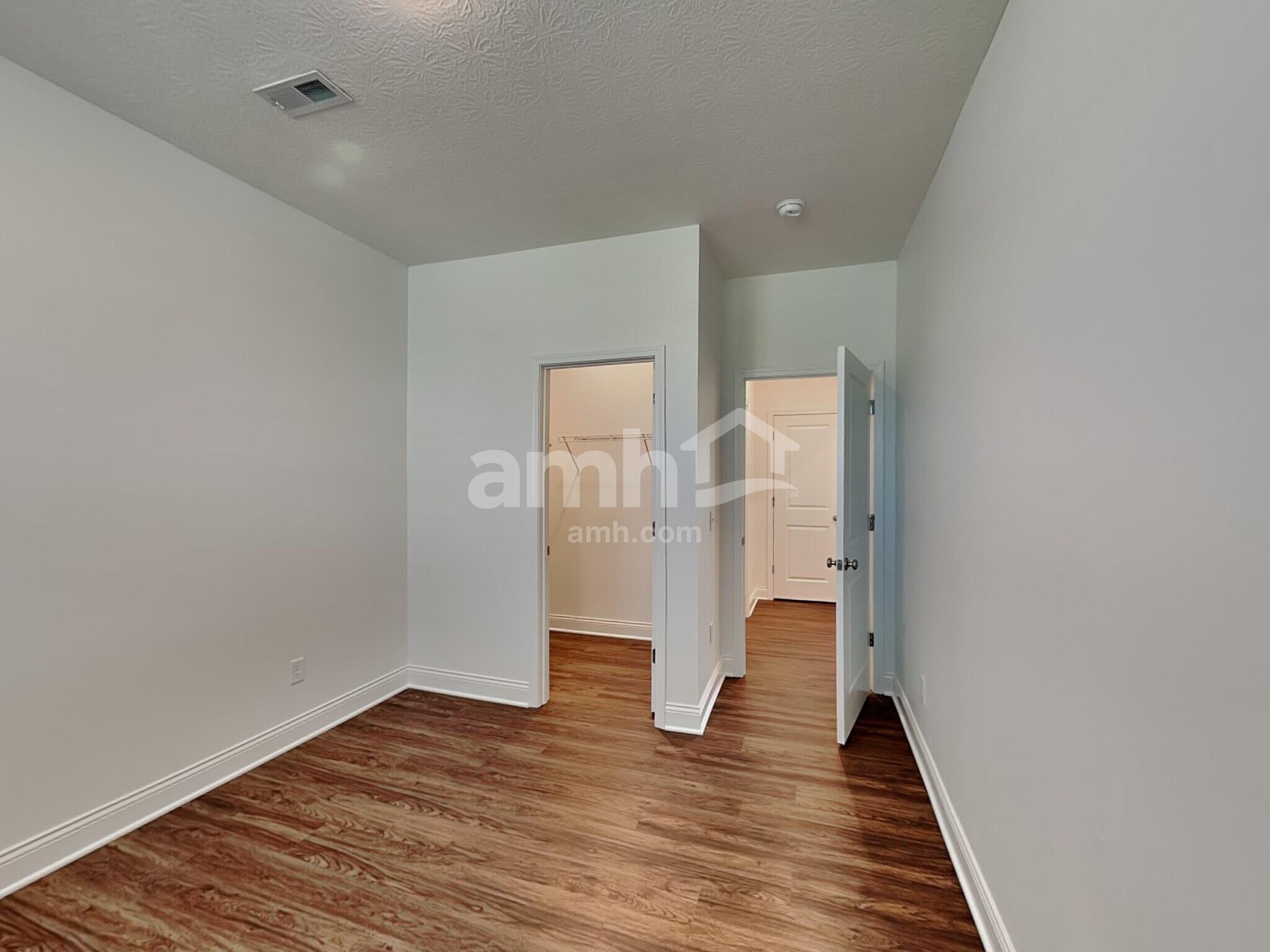 Building Photo - 969 Castor Dr