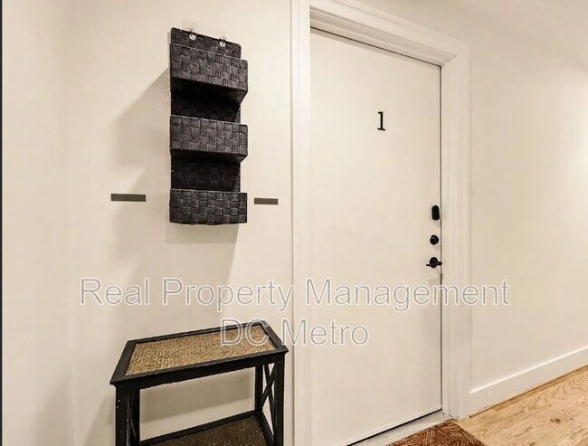 Building Photo - 811 Upshur St NW