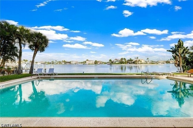 Building Photo - 9486 Gulf Shore Dr