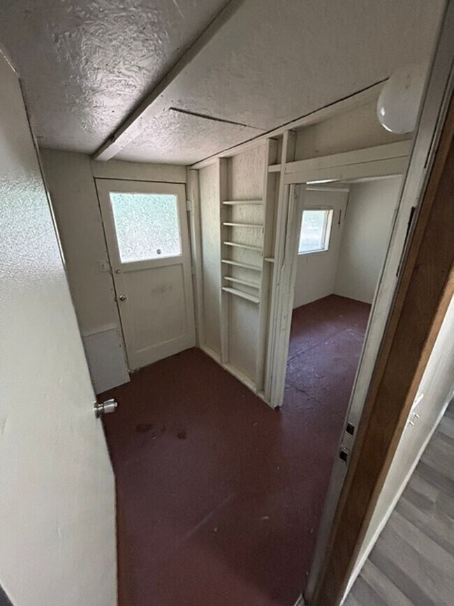 Building Photo - 93089 Marcola Rd