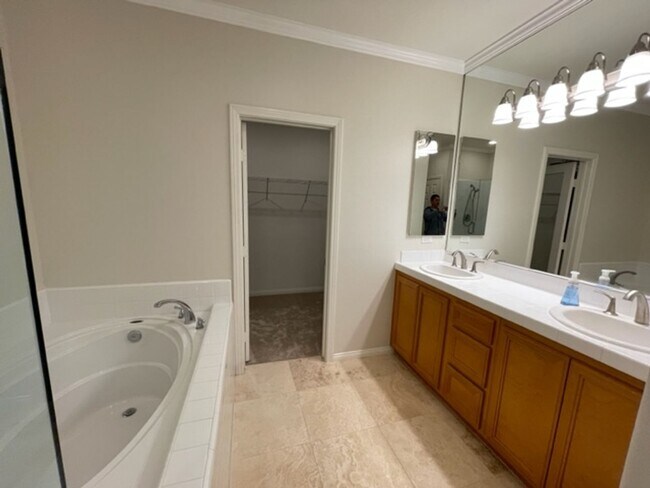 Building Photo - Beautiful single level home in Turtle Ridg...