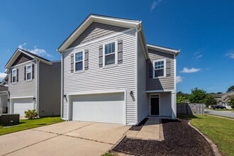 Building Photo - 4 Bedroom 2.5 Bath Home in Mckewn - Ladson