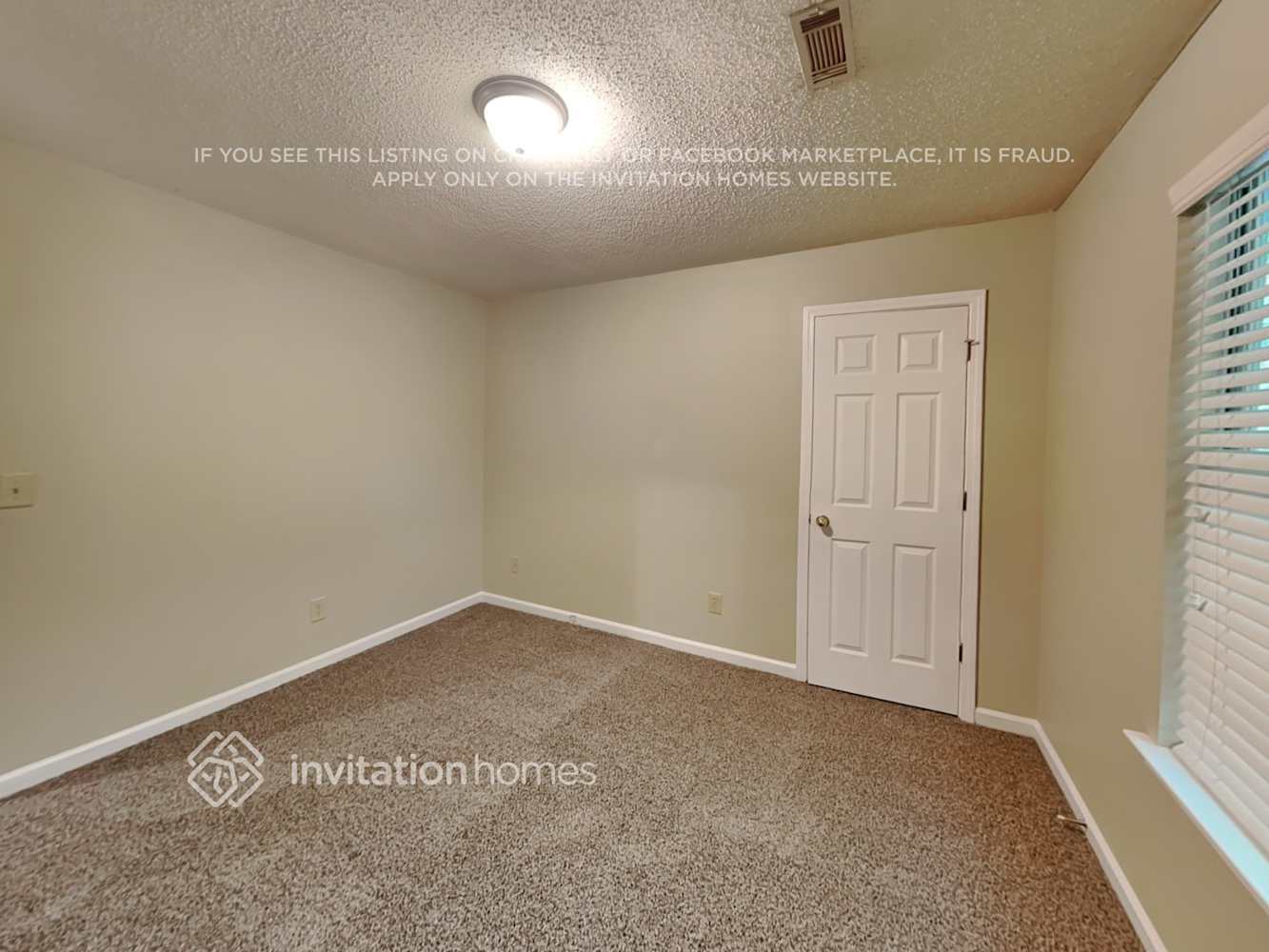 Building Photo - 185 Steeplechase Dr