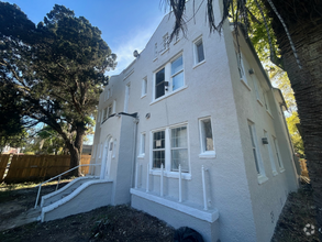 Building Photo - 3524 Boulevard