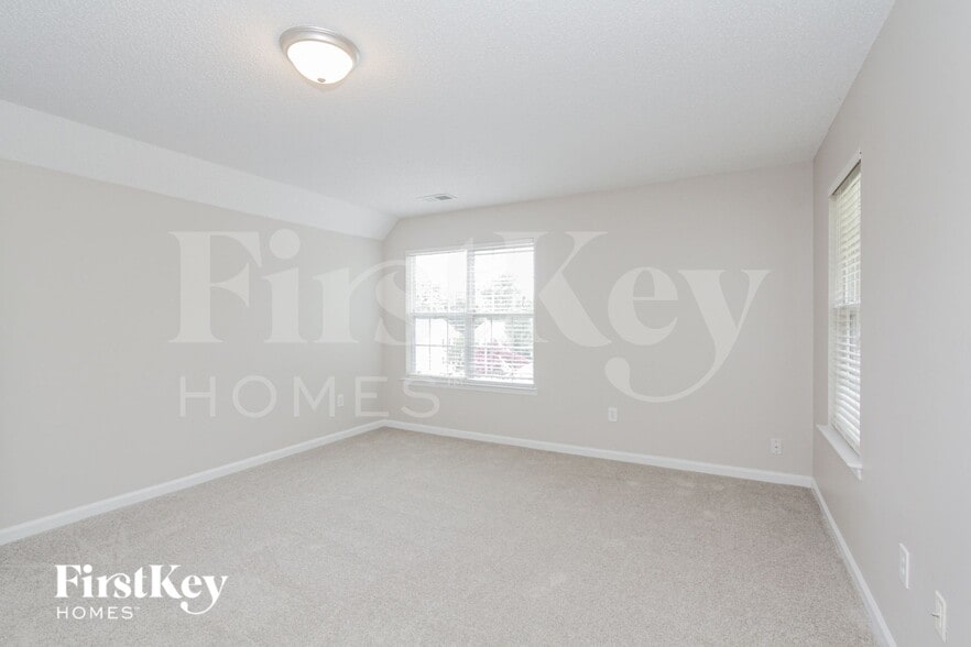 Building Photo - 184 Bradford Glyn Dr