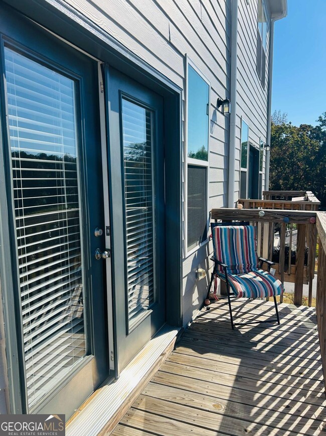 Building Photo - 140 Reese St