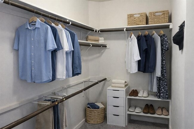 Building Photo - 2001 Faro Dr