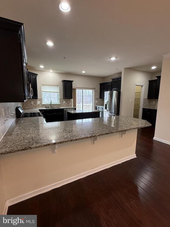 Building Photo - 7018 Foxton Way