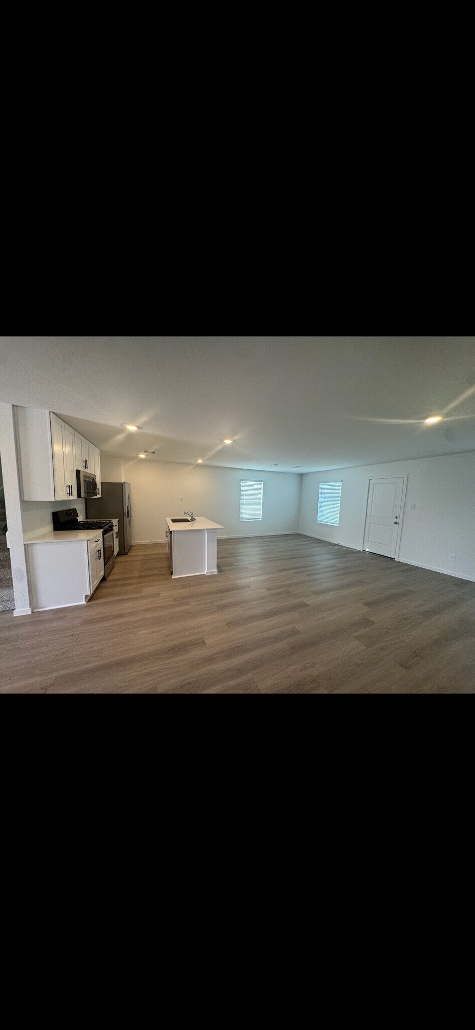 Building Photo - 3020 Nori Shores Dr