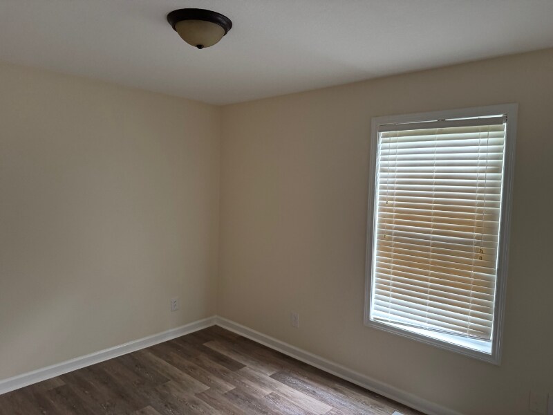 Building Photo - 3122 Clydesdale Dr