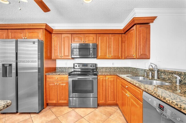 Building Photo - 1491 Sorrento Dr