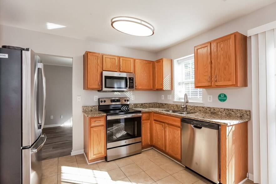 Building Photo - 7000 Indian Ridge Ln
