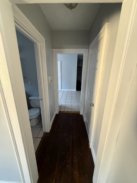 Building Photo - 78 Sterling St