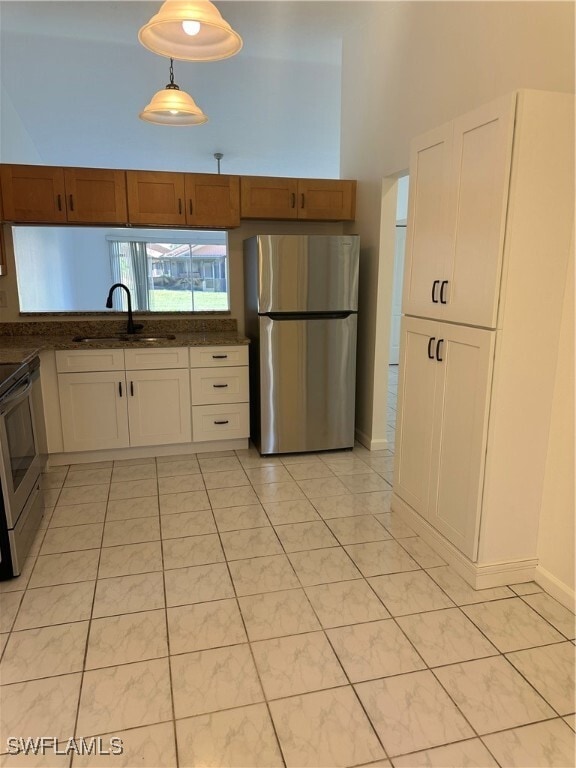 Building Photo - 6479 Royal Woods Dr