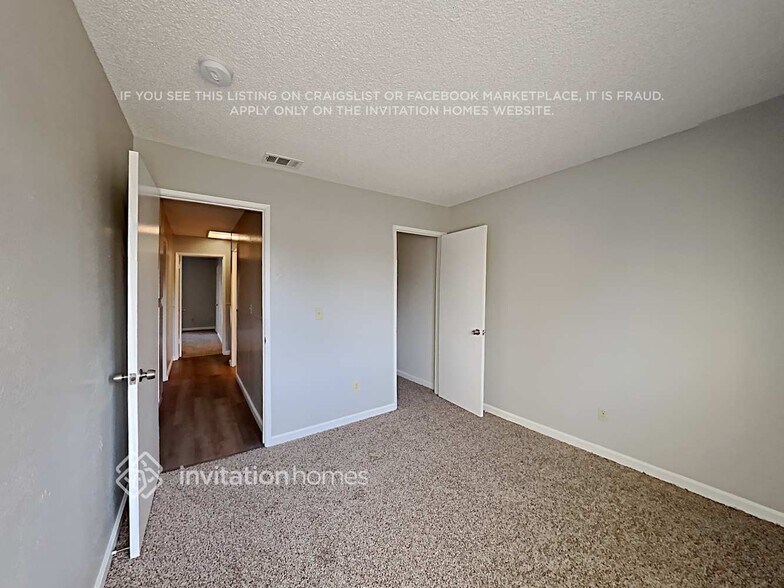 Building Photo - 8977 Park Meadows Dr
