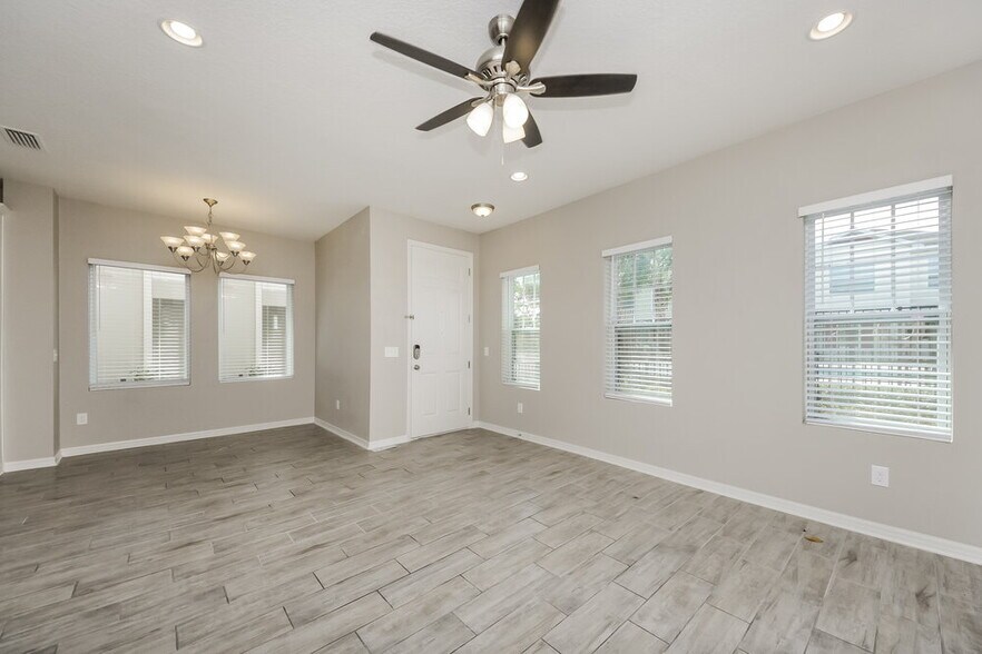 Building Photo - 4617 Tampico Wy