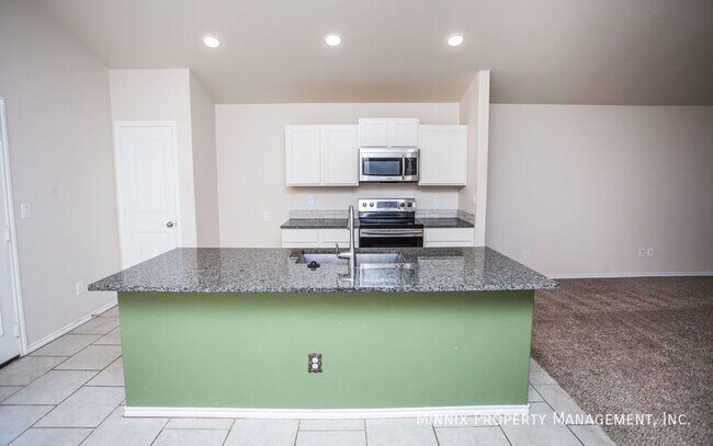 Building Photo - 14211 Vernon Ave