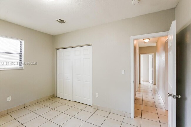 Building Photo - 275 NW 194th Terrace