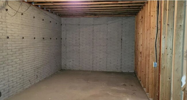 Basement for storage - 3 Coventry Ln