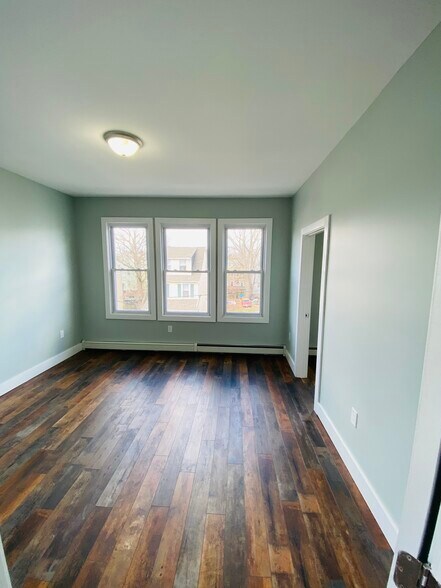 Building Photo - 534 S 20th St