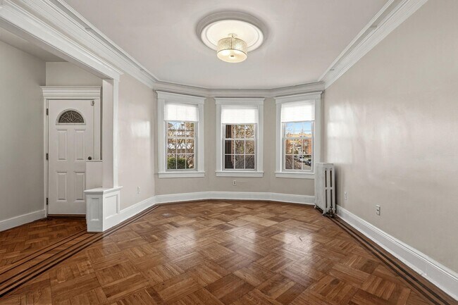 Building Photo - 1136 Avenue C