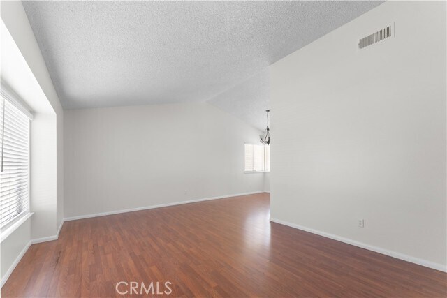 Building Photo - 1232 Kings Rd