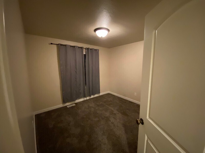Building Photo - 2080 Evans Cove Loop