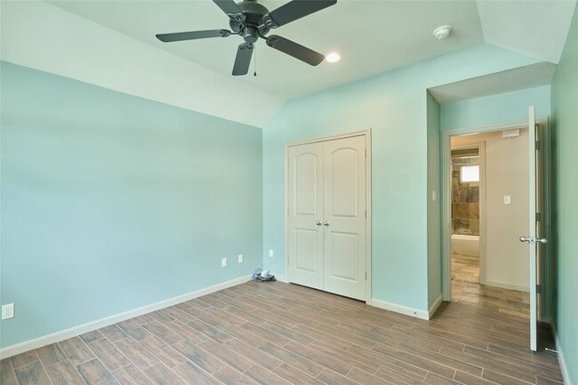 Building Photo - 13613 Vail Dr