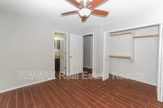 Building Photo - 3235 W Wildflower St