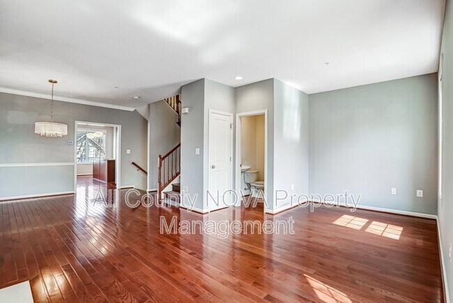 Building Photo - 1609 Poplar Run Dr