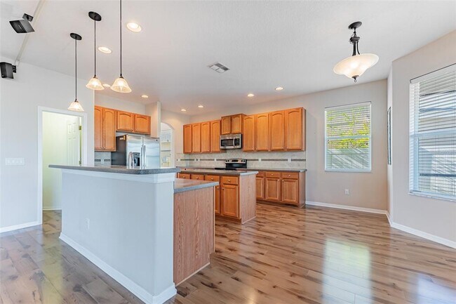 Building Photo - 13815 Artesa Bell Dr