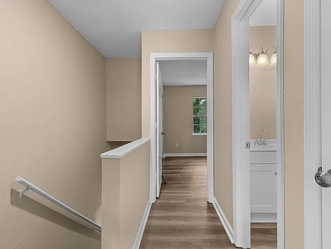 Building Photo - 207 Townes Ct