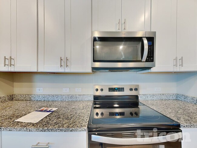 Building Photo - 5803 Zoey Wy