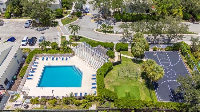 Building Photo - 9968 NW 57th Manor