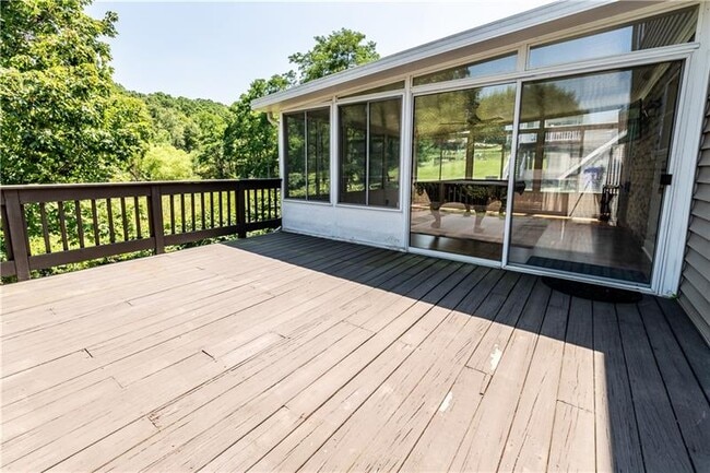 Building Photo - 238 Cumberland Dr