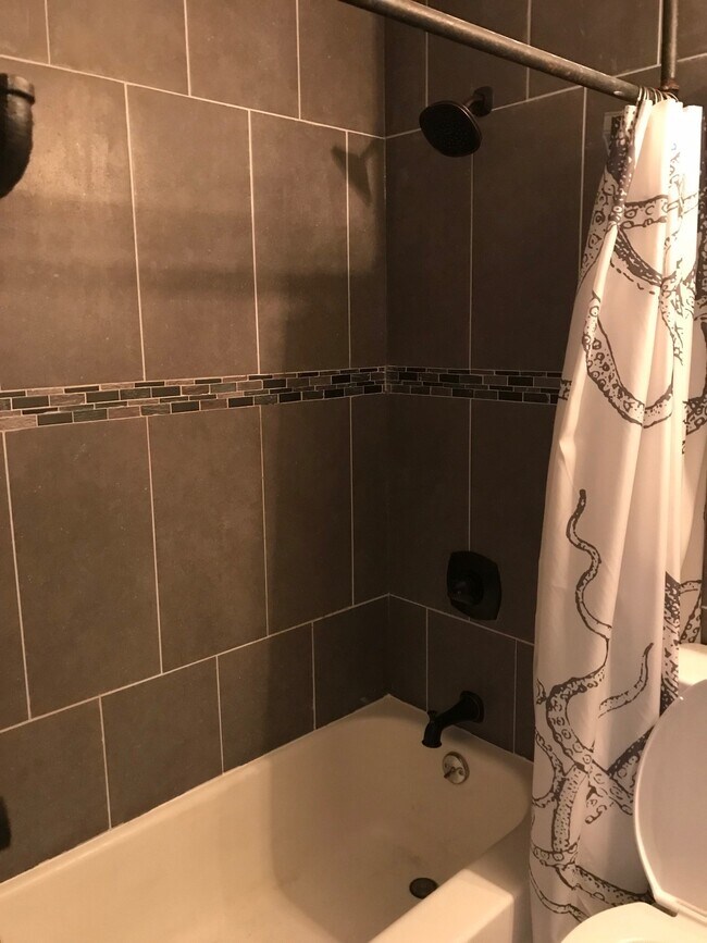 Building Photo - 50 North St.