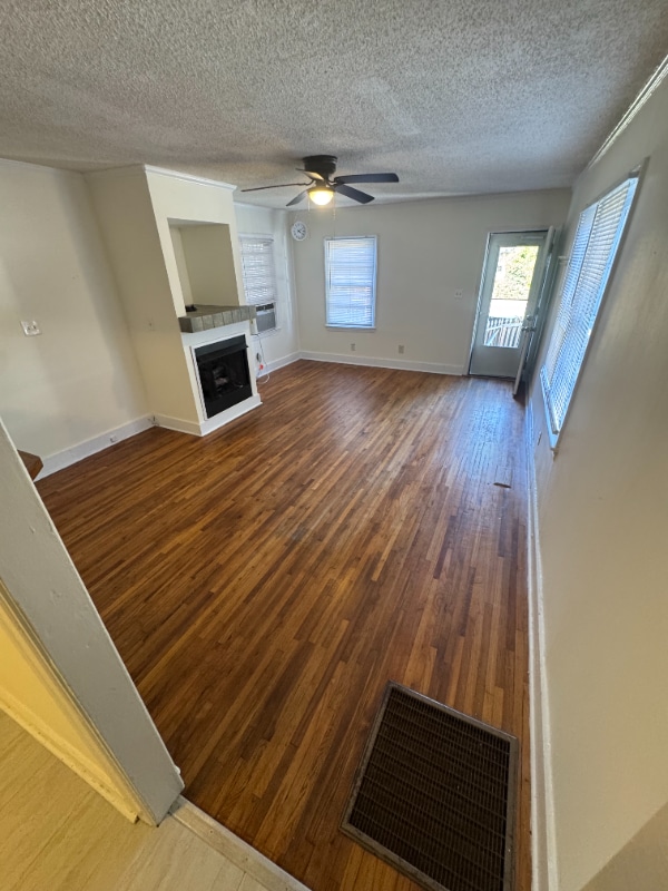 Building Photo - 2103 Wilson Dr